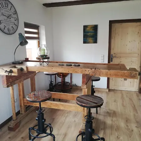 -am Alten Dorfplatz- *