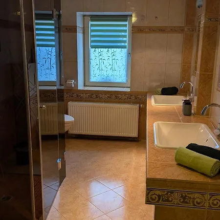 -am Alten Dorfplatz- * Δρέσδη