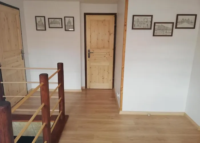 -am Alten Dorfplatz- *