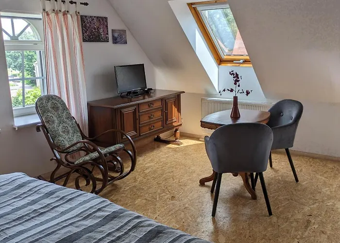 別荘 -am Alten Dorfplatz- ドレスデン